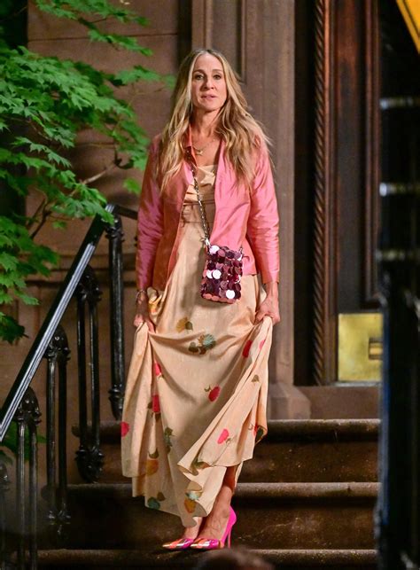 carrie bradshaw designer handbags.